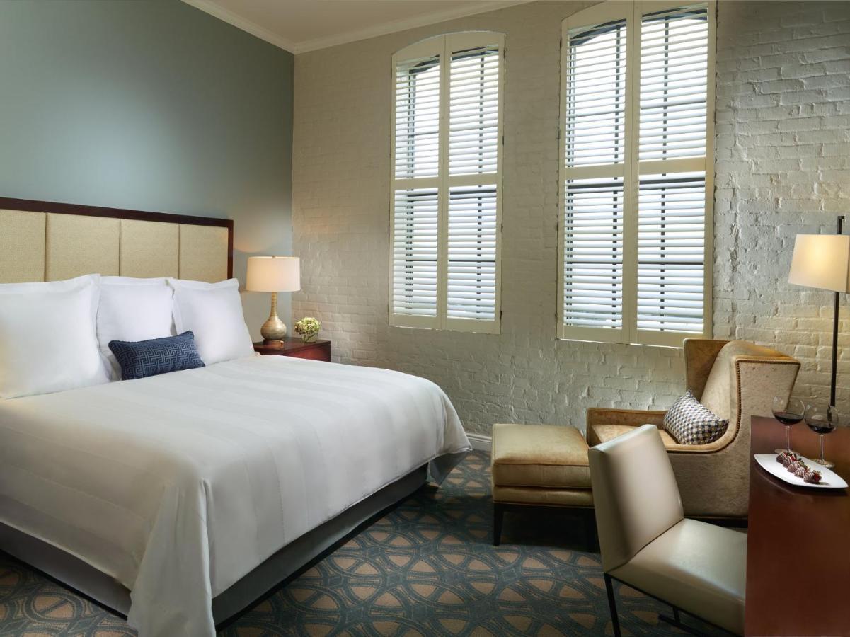 Riverfront Hotel New Orleans Exterior photo